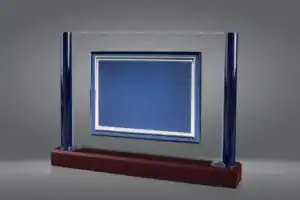 placa de cristal con columnas azules